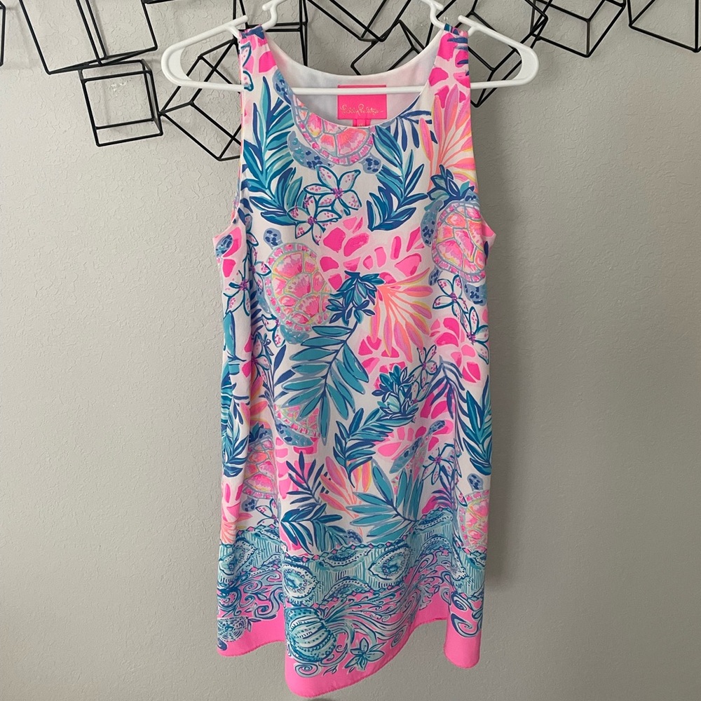 Gorgeous Lily Pulitzer dress. XS- only worn once or twice. Mint condition.